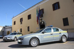 CRONACA_finanza auto15